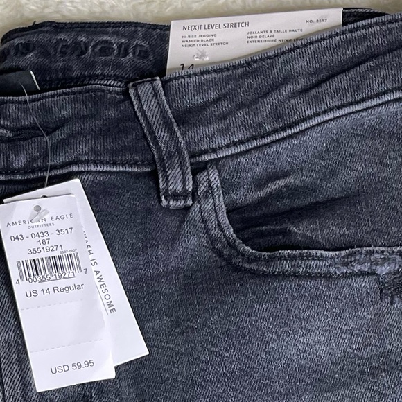 American Eagle distressed jeans - Picture 4 of 4